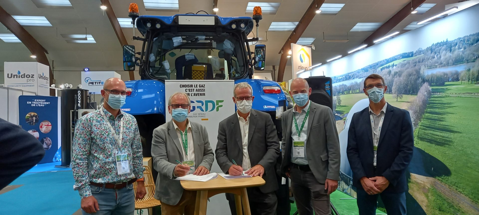 Signature d'une convention entre GRDF et Chambre d'agriculture PdeL