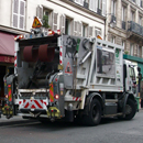 Collecte des déchets ménagers par Derichebourg à Paris