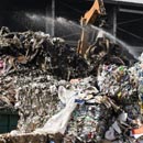 Incendie de balles de matières recyclées chez Excoffier